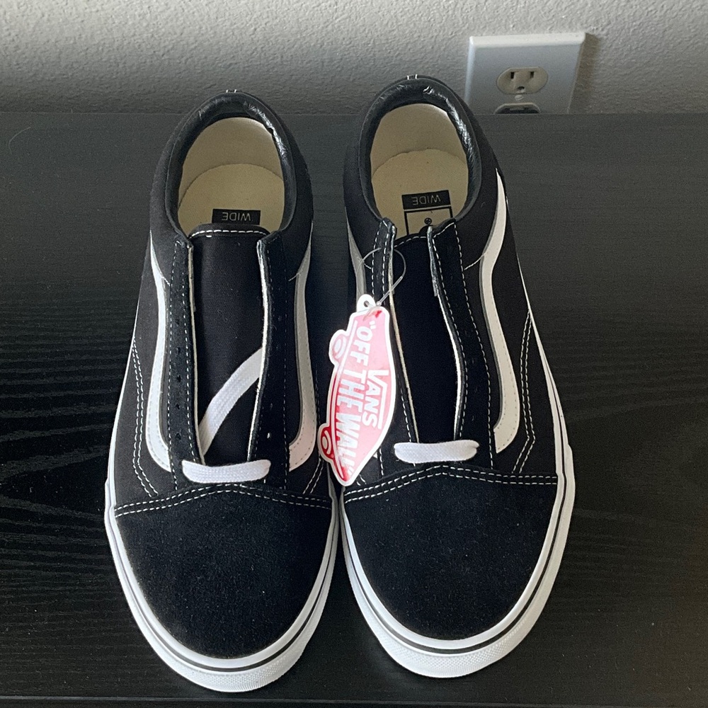 NWT Women’s Vans Black and White Sneakers